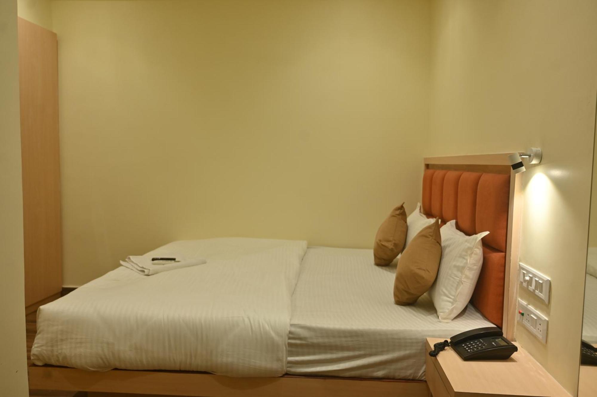 Golden Square - Kolkata Airport Hotel Luaran gambar