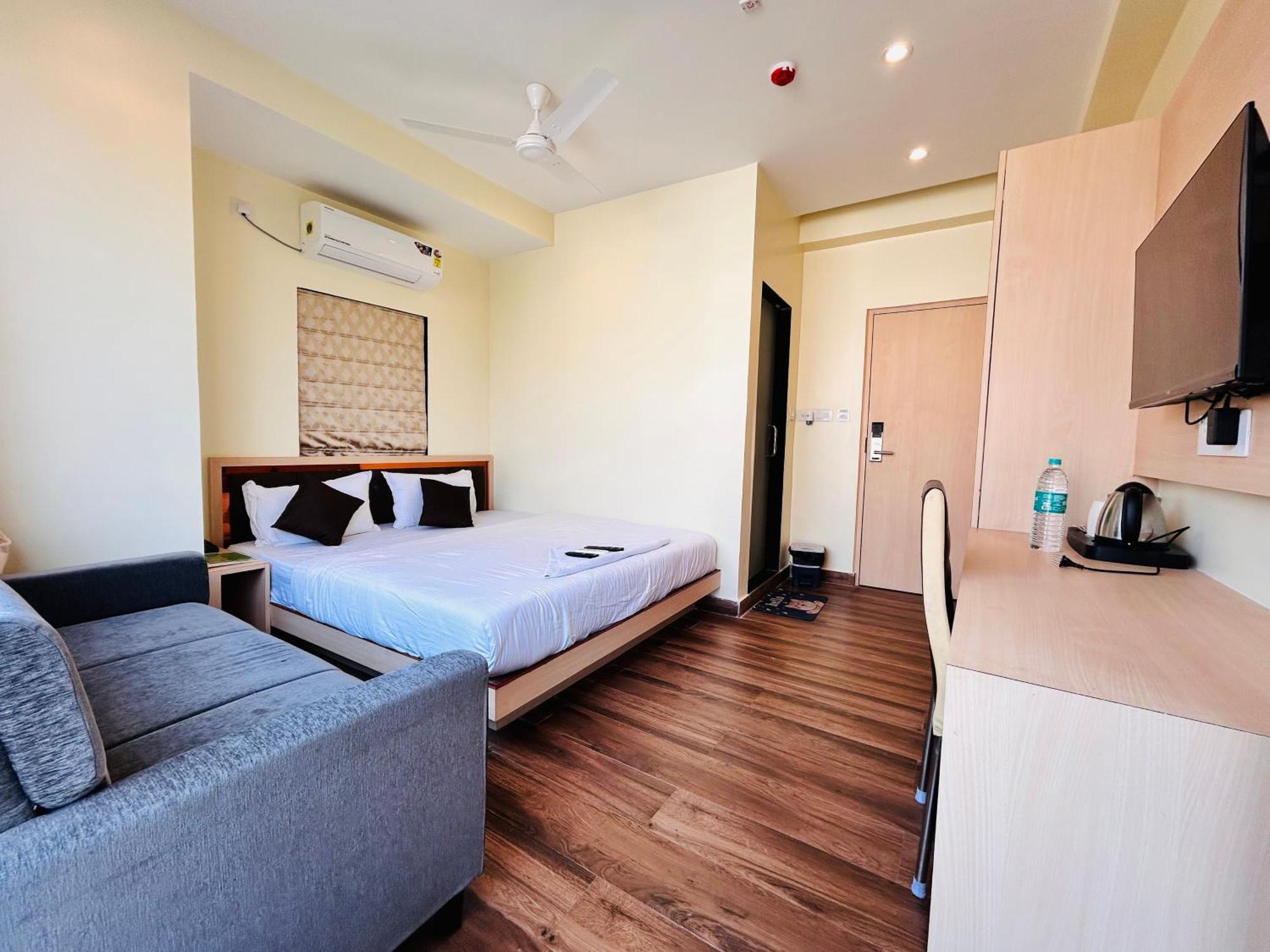 Golden Square - Kolkata Airport Hotel Luaran gambar