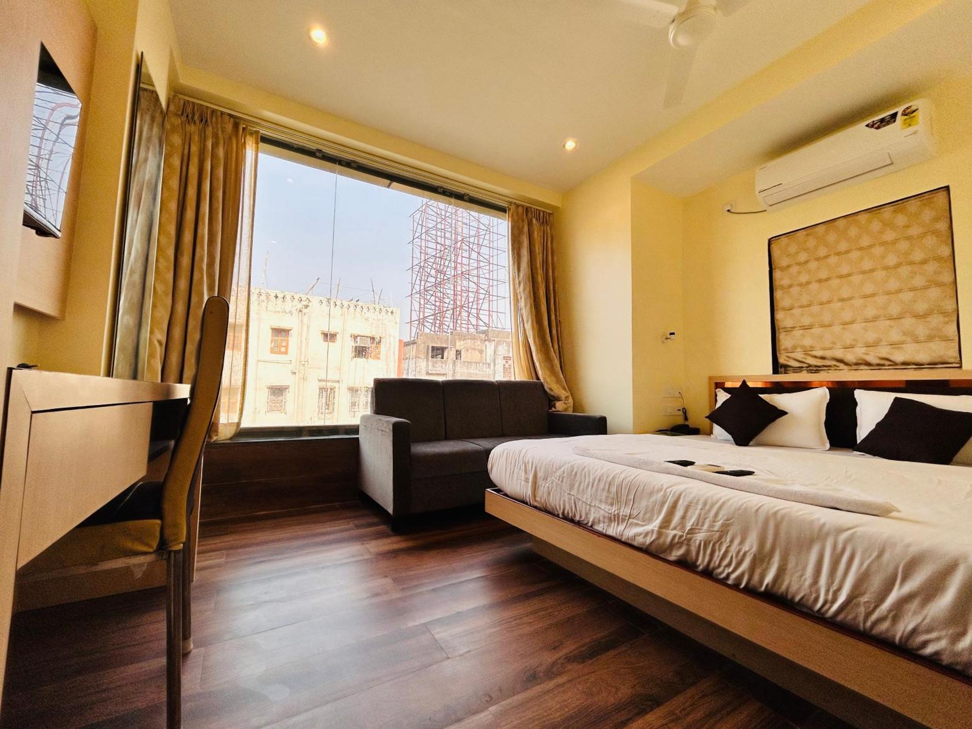 Golden Square - Kolkata Airport Hotel Luaran gambar
